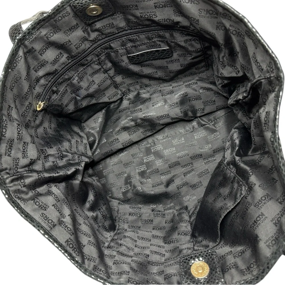 Michael Kors Black Snake Skin Faux Leather Bag - Picture 8 of 9